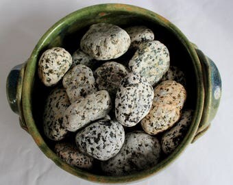 Beach Rocks - Wedding Table Decor - Rustic Wedding Decor - Granite Rocks - 30 Beach Rocks - River Rocks - Craft Pebbles - Craft Stones