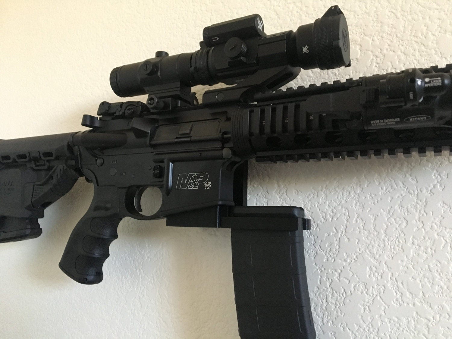 Ar 15 wall mount