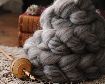 SHETLAND Humbug Undyed Wool Roving Combed Top Spinning or Felting Fiber - 4 oz