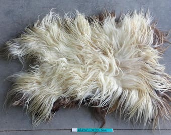 Icelandic Sheepskin - Badger Moorit and SUPER Long Wooled Sheep Hide - Lot No. 25240TURQ