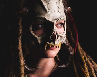 Handmade Genuine Leather Mask in White and Brown for Masquerade Cosplay or Halloween Costumes - Skull of the Beast