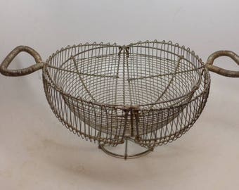 Vintage Wire Egg Basket - Wire Fruit Basket - Wire Basket - Wire Strainer - Folding Wire Basket