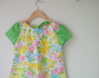 1960s FLORAL PEASANT Smock Dress...size 7 8 9 10 girls...kids. children. mid century. kitsch. floral. 60s dress. girls. retro. mod. easter