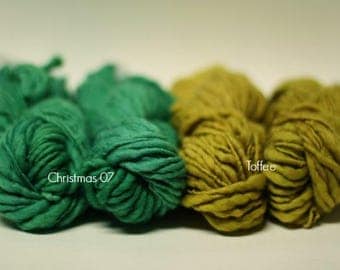 Thick and Thin Slub Yarn Hand dyed Fine Merino TTS(tm) 55 Mini Skein