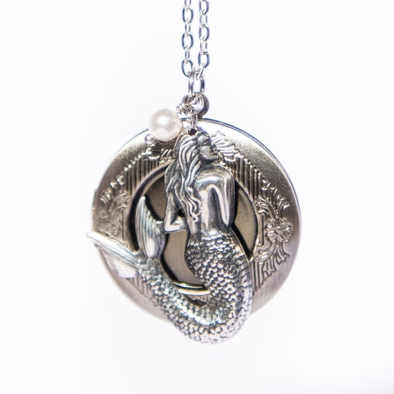 Items similar to Mermaid Locket, Mermaid Jewelry, Antique Locket ...