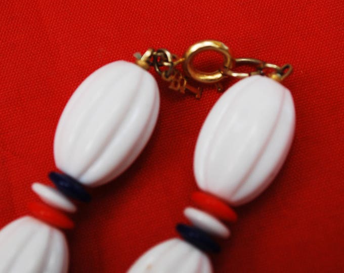 Crown Trifari bead Necklace - Red White Blue Lucite Beads - Patriotic - Mid Century necklace