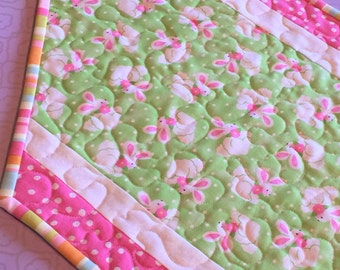 Easter table runner quilt, Easter decorations, quilted table runner Easter,spring decorations, Easter centerpiece, Easter table topper