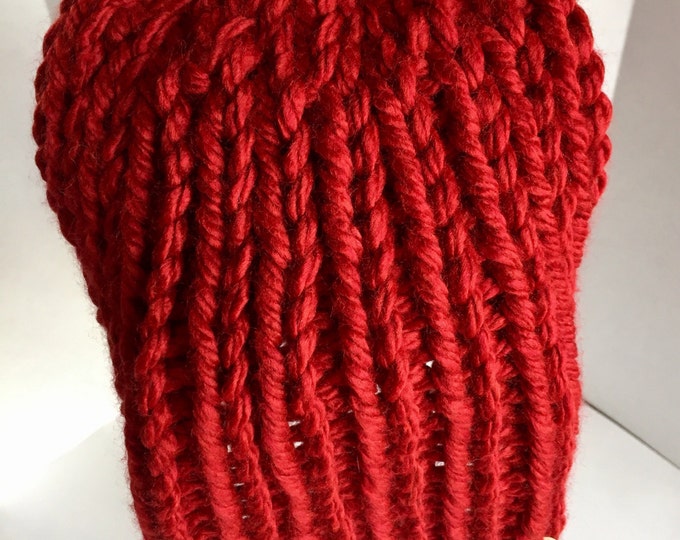HOLIDAY SALE! Chunky Ribbed Men's Winter Beanie in Crimson Red, Snug Unisex Skull Cap, Bold and Cozy Gender Neutral Winter Wear Hat