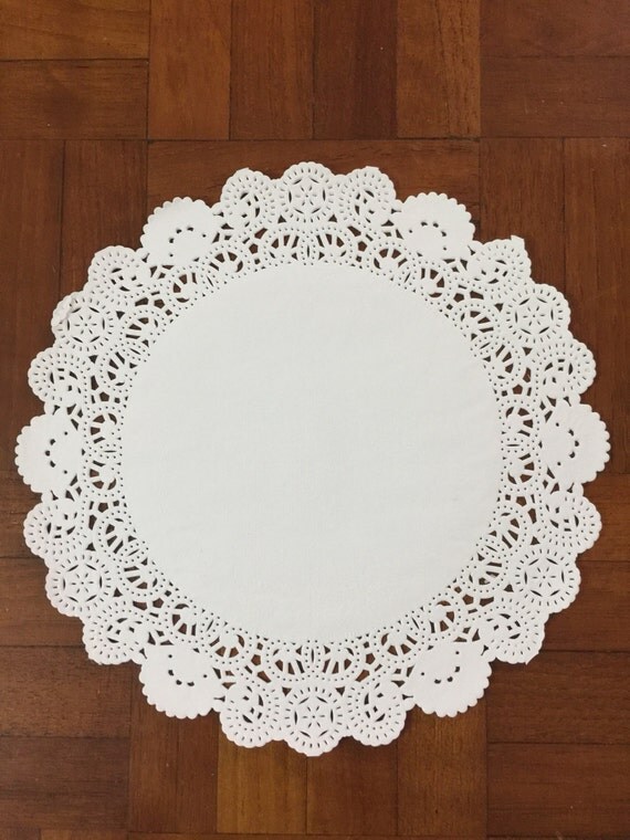 10 inch Paper Doilies