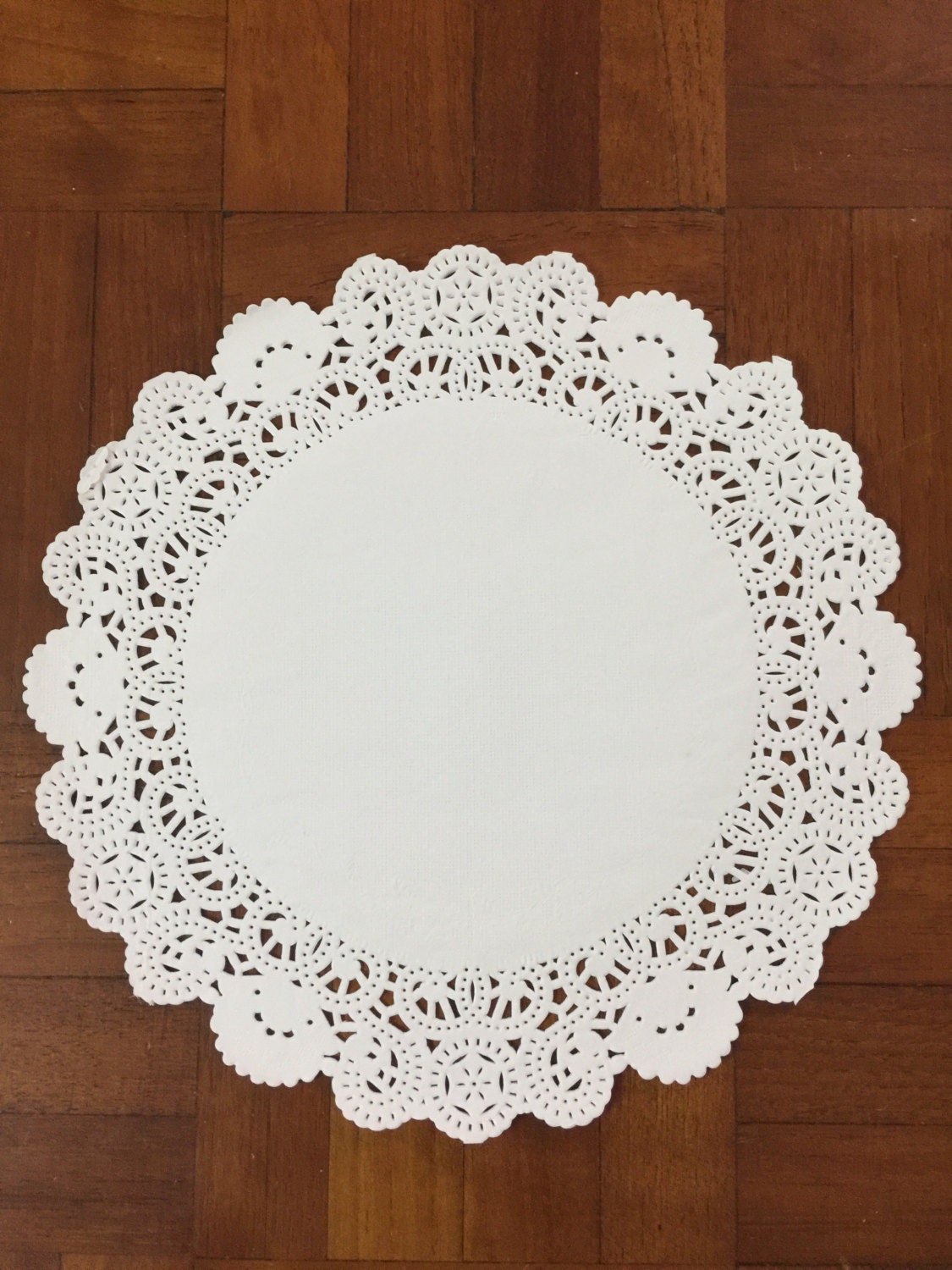10 inch Paper Doilies