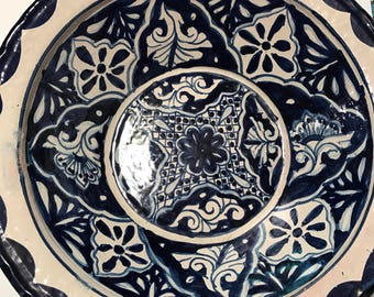 Beautiful vintage blue and white Mexican pottery bowl