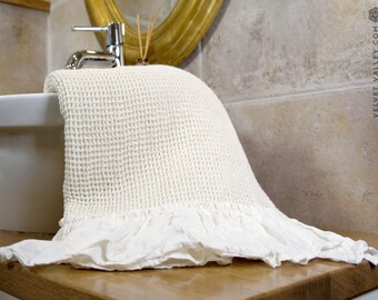 Linen ivory white bath towel with ruffles- Waffle textured off white linen towel- Softened linen travel towel- beach towel