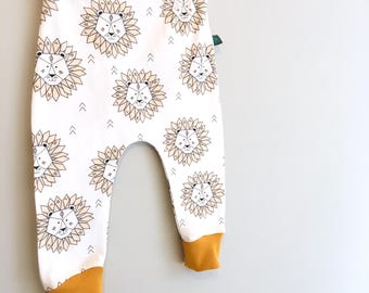 NEW! Baby clothes, lion baby leggings, Baby clothes, baby leggings, baby shower gift, unisex baby clothes, baby trousers, baby, organic