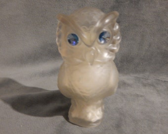 Vintage Avon 1980's Snow Owl Moonwind Powder Sachet