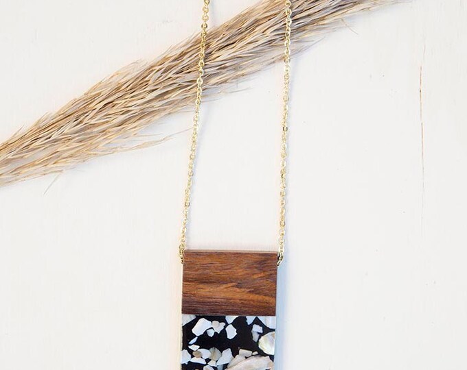 Boho necklace, black necklace, wood necklace, boho jewelry, resin jewelry, necklace for mum gift for women, womens gift, birthday gift
