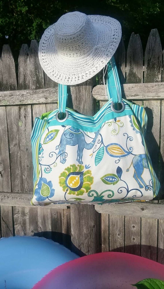 inexpensive beach totes