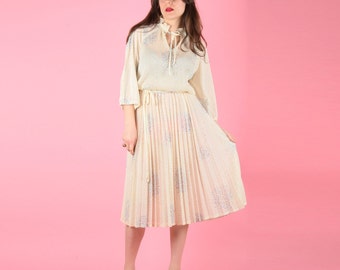 Elegant Late 70s Cream Pleated Fairy Bread Dress