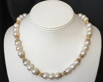 Items similar to Vintage Cultured Furuya Pearl Necklace Earrings Set ...