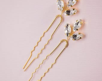 Gold leaf hair pin, Crystal leaf hair pin, Gold hair pin, Gold Hair vine, Gold bridal headpiece, Rhinestone hair pin