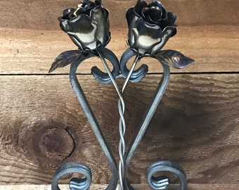 Entwined stem steel roses with heart scroll stand steel anniversary 11th anniversary metal art wedding gift marriage country decor chabby