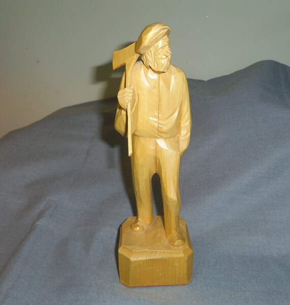 Folk Art Wood Carving from Quebec Canada by by Lynnestreasures