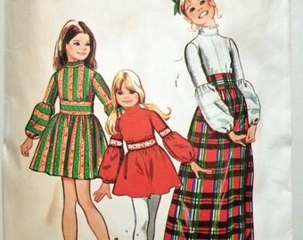Simplicity 5169 Size 10 Sewing Pattern Girls Puffy Sleeve Dress 1972 Cut