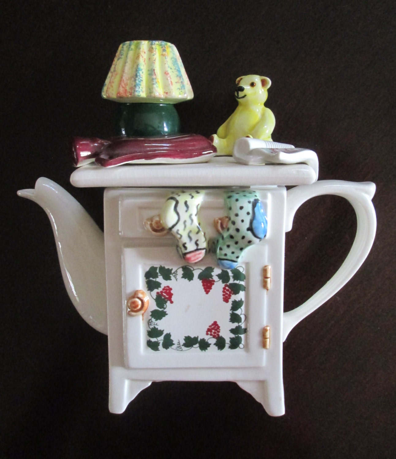 English Kitsch Ceramic Teapot Vintage Swineside Collectible