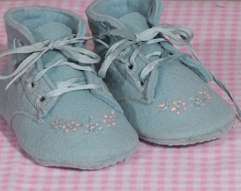 Vintage Childraft Wool Felt Baby Shoes, 1950's Baby Boy Embroidered Crib Shoes