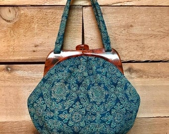 Vintage 1950s Tapestry Handbag Vtg 50s Asian Inspired Fabric Top Handle Clutch Purse with Celluloid Clasp