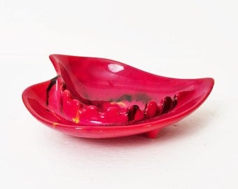 Retro Ashtray, California Pottery, Red and black Drip Pottery Ashtrays, Mid Century ashtray, Cal Orig ashtray USA