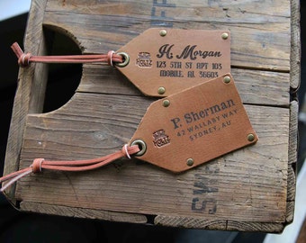 The Traveler Personalized Leather Luggage Tag, Travel Bag Tag, Groomsman Gift, Wedding Party Gift, Leather Tag, Rustic Tag