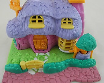 Polly Pocket Bluebird Rabbit house ,1994