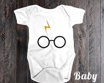 Baby Harry Potter Gold Scar & Glasses Onesie - Made To Order - HP Fan - Muggle - Boy - Girl - Lightning Bolt - Gold Foil - Unisex - Infant