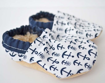 Babyhug 100% Cotton Knit Mittens & Booties Set with Nautical Theme Print - Light Blue main image 1