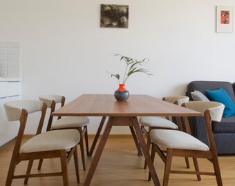 Set Of Four Mid Century Danish Style Dinning Chairs