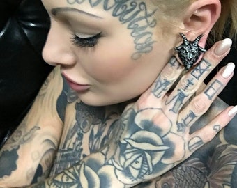 Baphomet plugs - Ear plugs - Satan plugs - Lucifer plugs - Baphomet jewelry - Pentagram plugs - Pentagram jewelry - Pentagram earrings Satan