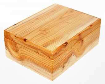 Jewelry box gift box solid yew