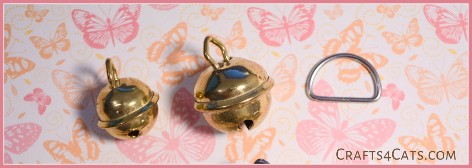 Cat collar bells and D-ring (also offered in our shop).