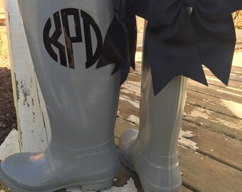 Personalized Rubber Rain boots with bows,Rain Boots,Vinyl Letter,Rubber Rain Boots, Boots,Mud Boots,Personalized Mud Boots,Mud Boot monogram
