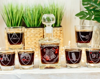 Harry Potter Gift Whiskey Decanter Set Whiskey Glasses Harry Potter Glasses Groomsmen Gift Harry Potter Gift Harry Potter Whiskey Glasses