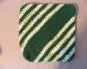 Green and White Pot Holder