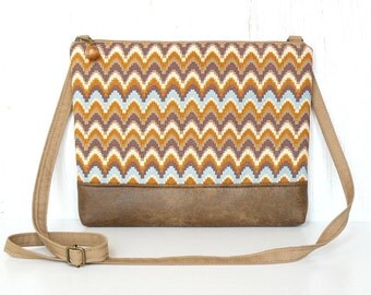 Crossbody Purse, Fabric Hip Purse, Zipper Cross Body Bag - Crenellate in Gold, Tan, Cream and Light Blue