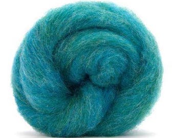 Corriedale Bulky Wool Roving - Bubblegum - 4 ounces