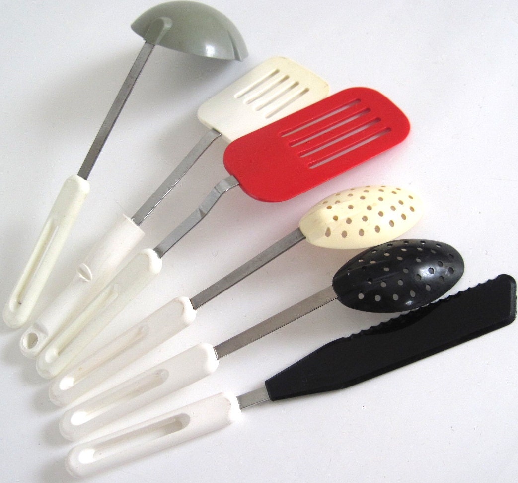 Bonny Plastic Spoon Spreader Spatula 1980s by LaurasLastDitch
