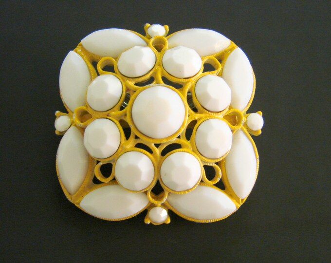 1960s 1970s Vintage Faceted Milk Glass Rhinestone Brooch Retro Jewelry Jewellery