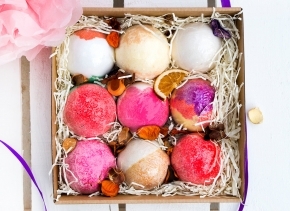 Bath Bomb Gift Box - 9 Rituals - Handmade Gift - Pamper gift - Natural - Bridesmaid - Gift For Her - Gift Idea - Birthday - Valentines - Spa