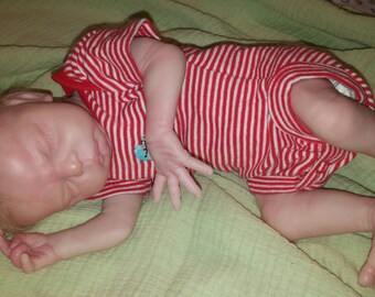 Reborn Max preemie bountiful baby super soft babyskin vinyl. Anatomically correct , micro rooted hair, and lashes handpainted 14" boy baby