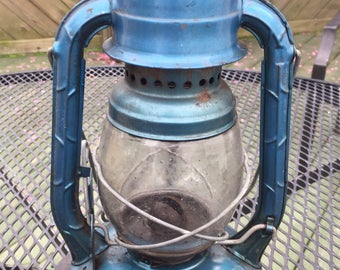 Vintage Dietz Little Wizard Kerosene Lantern, Dietz NY USA Blue Lantern
