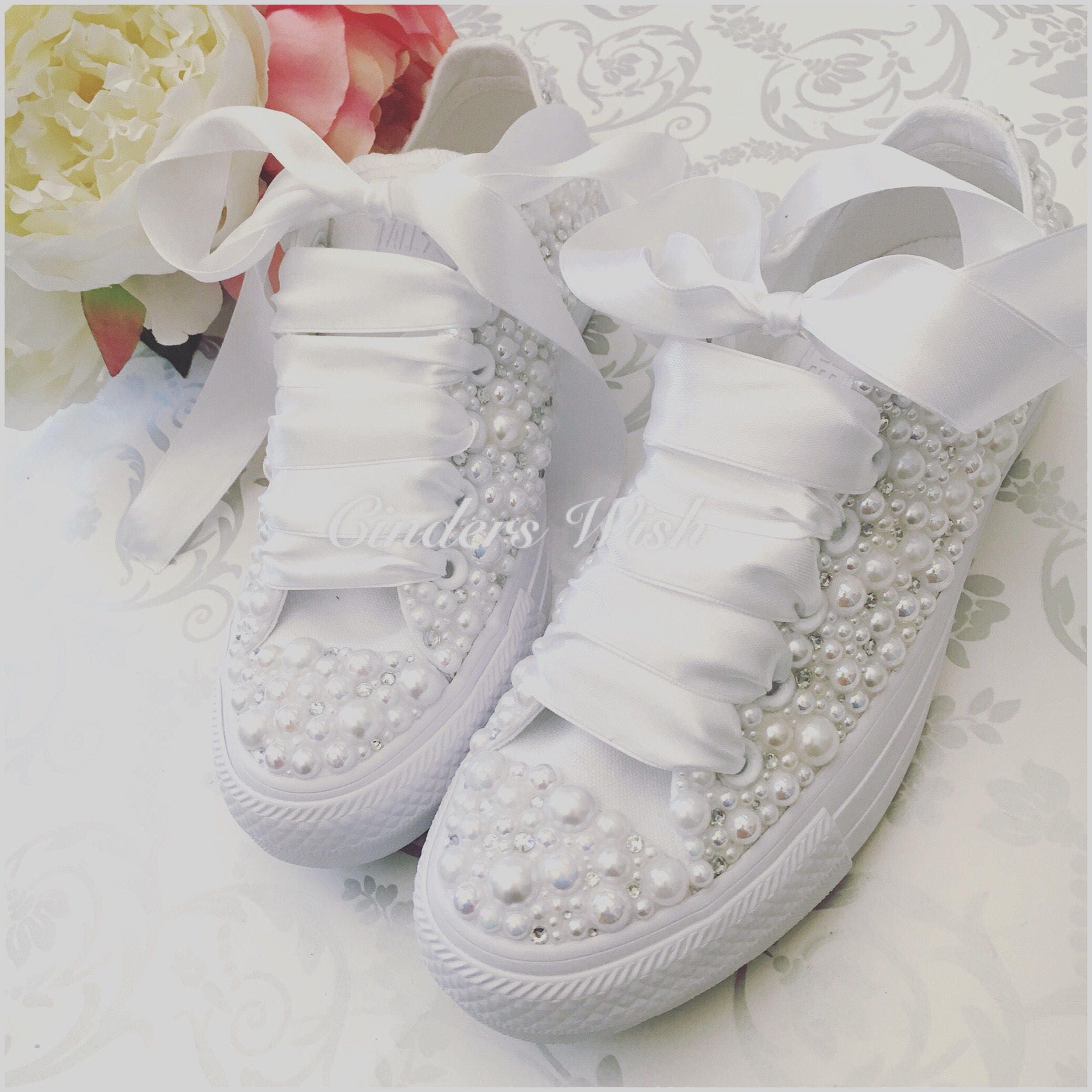 Luxury All White Converse Pearl Sparklers White All Over