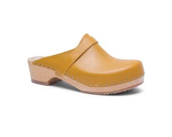 NEW Handmade Clogs / Leather Sandals / Womens Slippers / Wooden Clogs / Summer Shoes / Womens Clogs / Handmade Sandals / Sandgrens / Tokyo